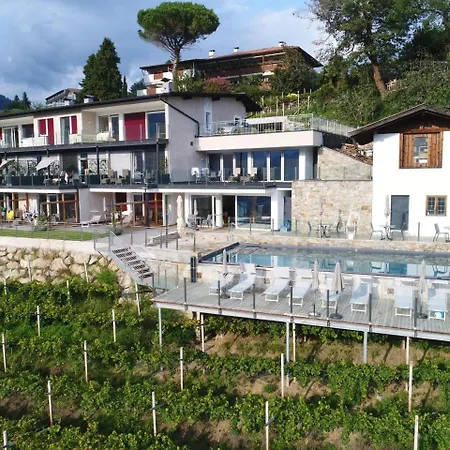 Guest house La Pergola Panoramasuites Tirolo